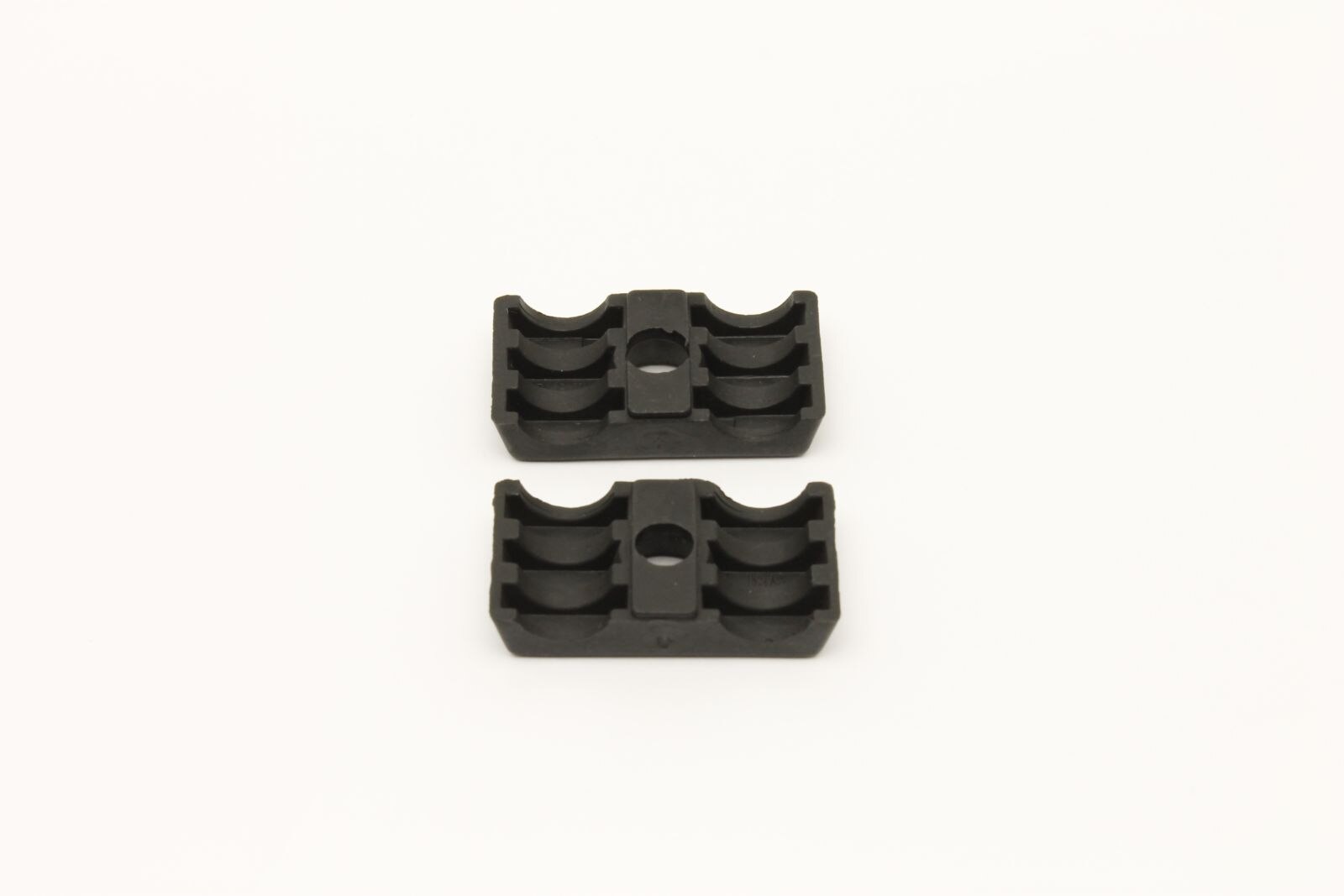 Genie Part # 123192GT – Clamp Halves, Twin, 5/8" Tube