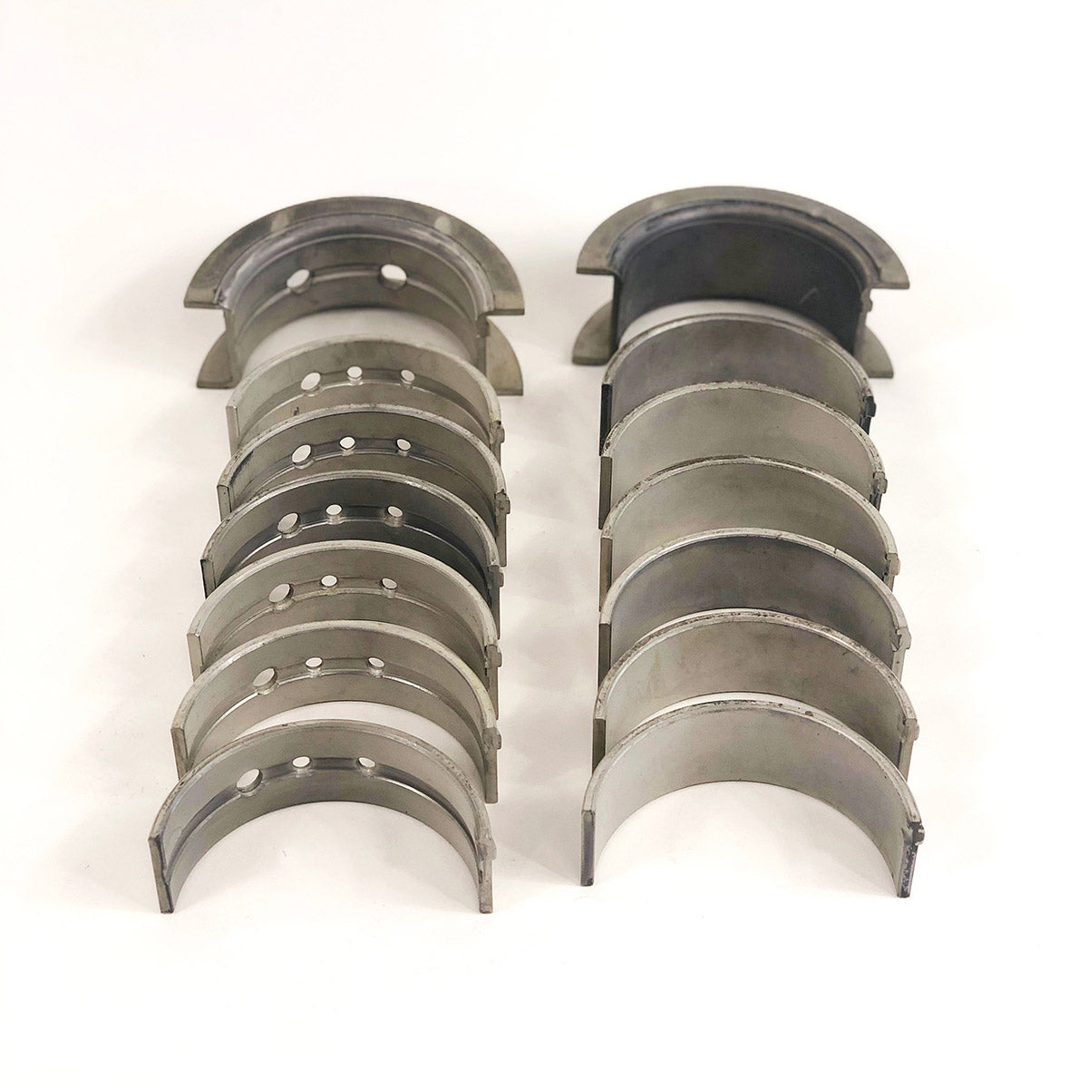 Maxiforce Main Bearing Set, Standard, Wide Journal, DT466 for Navistar 823843