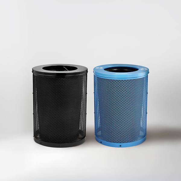 Alpine Industries Outdoor Diamond Steel Blue/Black Trash Can-Flat Lid 72 Gallon