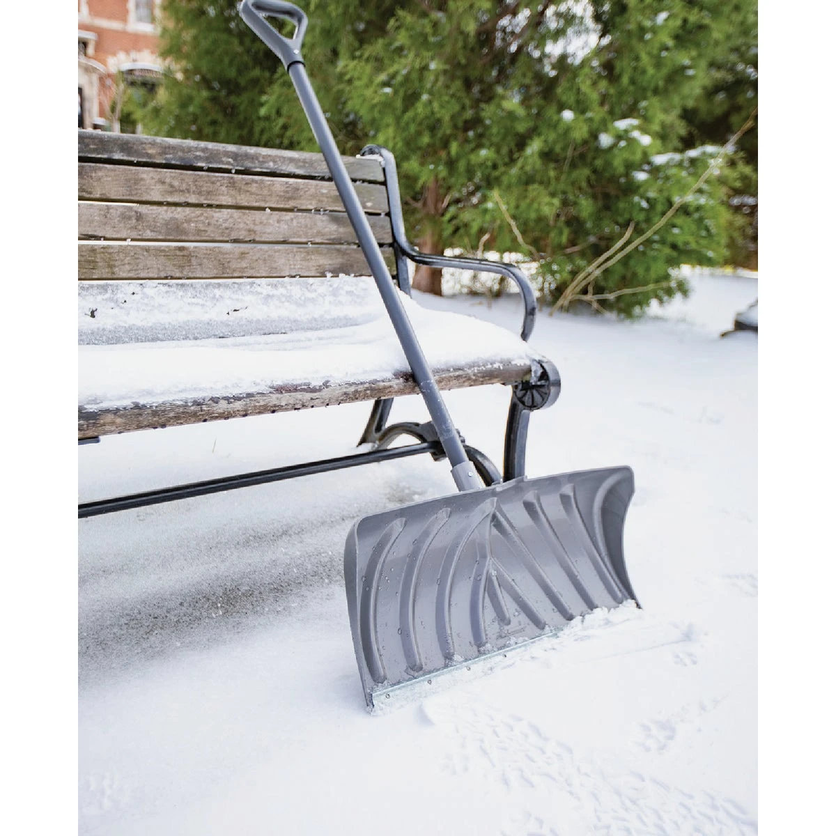 Deluxe Poly Snow Pusher, Large D-Grip, 24-In.
