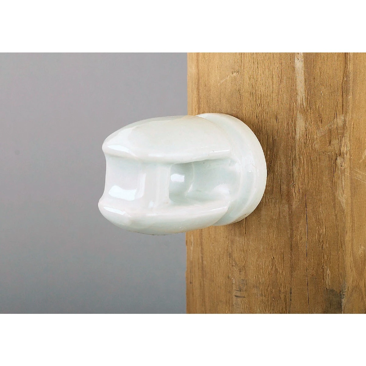 Electric Fence Insulator, Line & Corner, Porcelain, Heavy-Duty