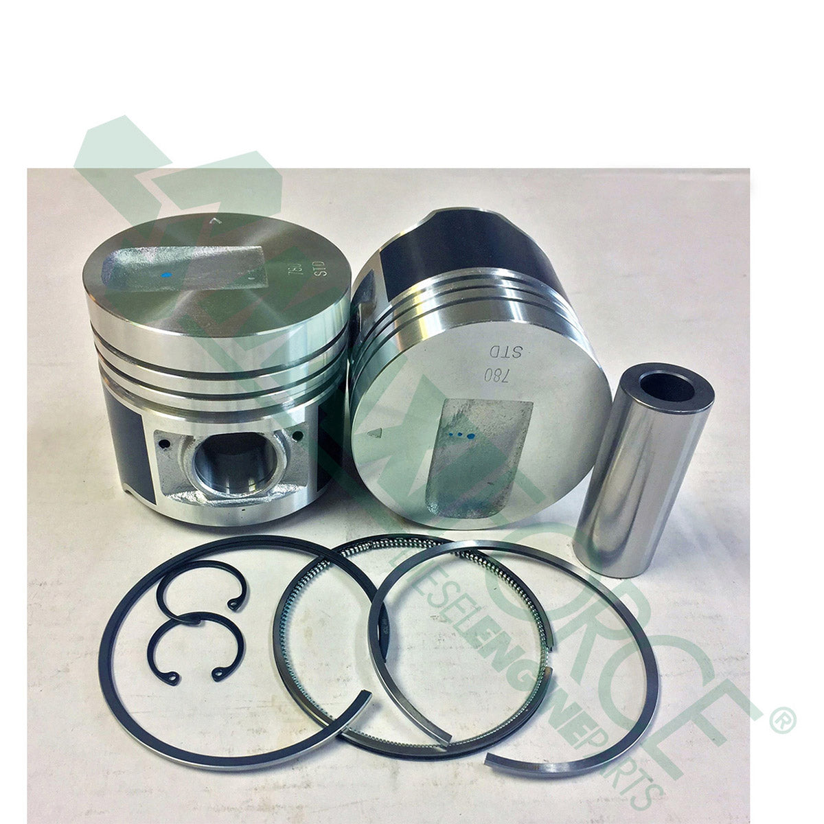 Maxiforce Piston & Ring Kit, 0.50, S4S/S6, 4MM Wide Oil Ring for Mitsubishi 32A17-05700